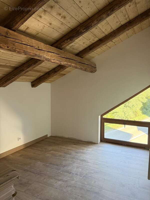 Appartement à LA PERRIERE