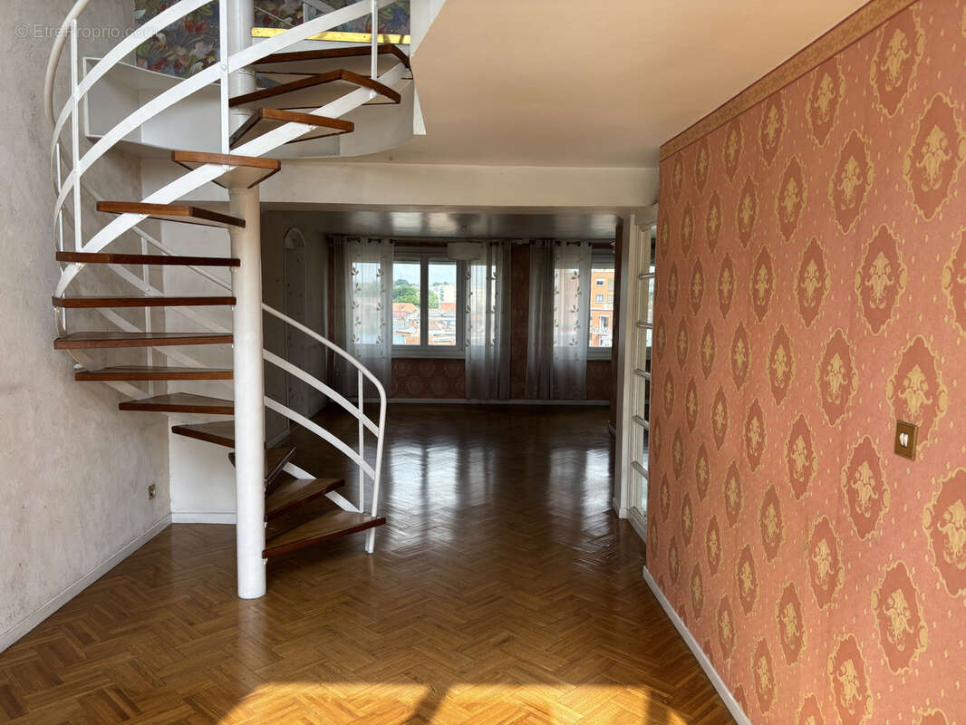 Appartement à VALENCIENNES