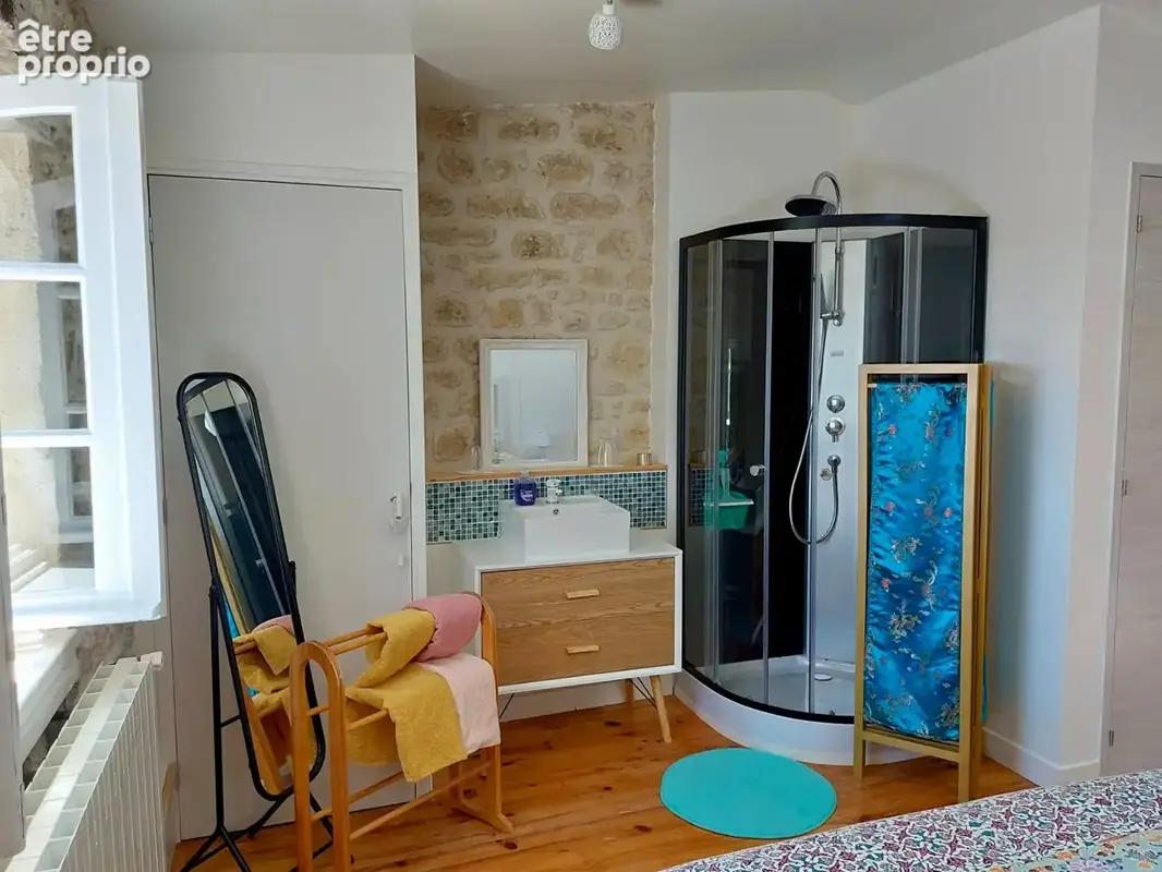 Elegante maison non-mitoyenne avec gîte, vaste dépendances, 2 km du centre ville - photo 19