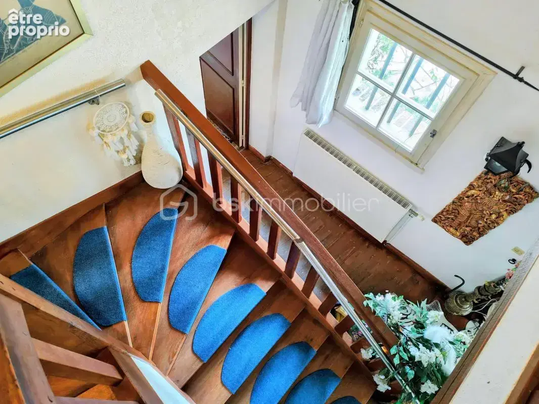 Belle maison familiale 5 ch dans un écrin boisé avec vue dégagée - photo 17