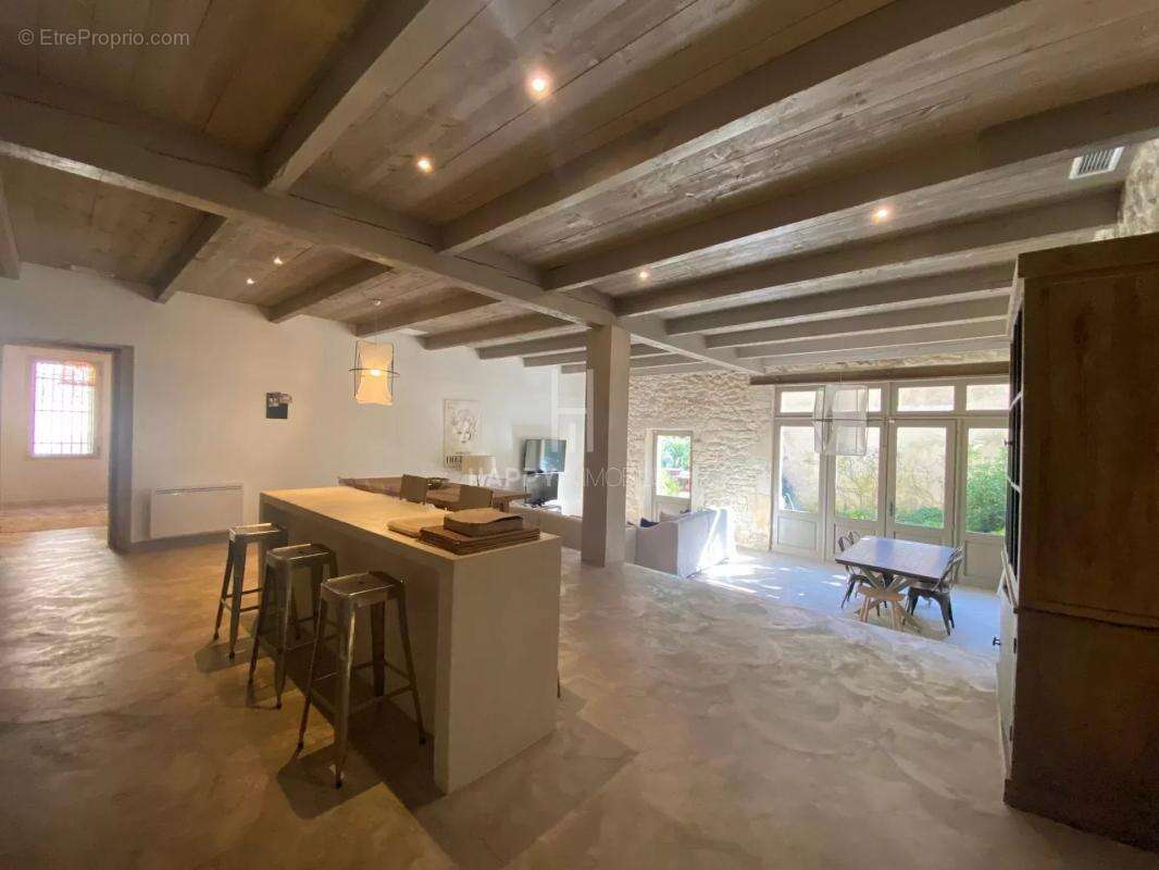 Maison à MAUSSANE-LES-ALPILLES