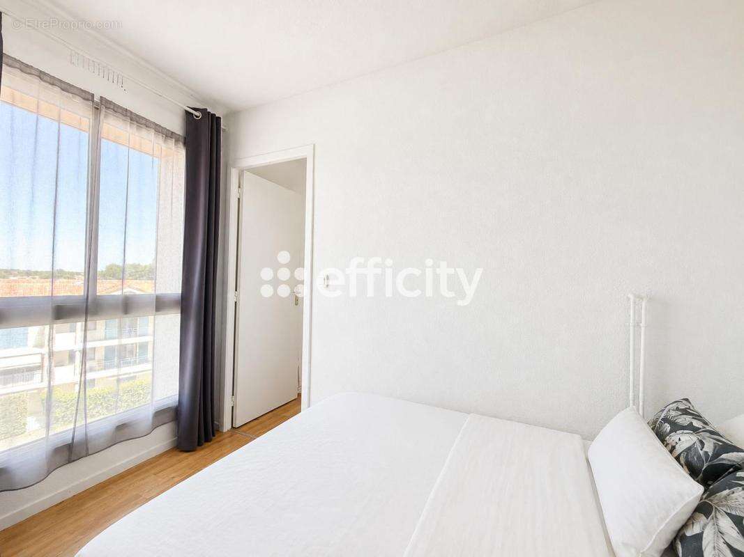 Appartement à VAUX-SUR-MER