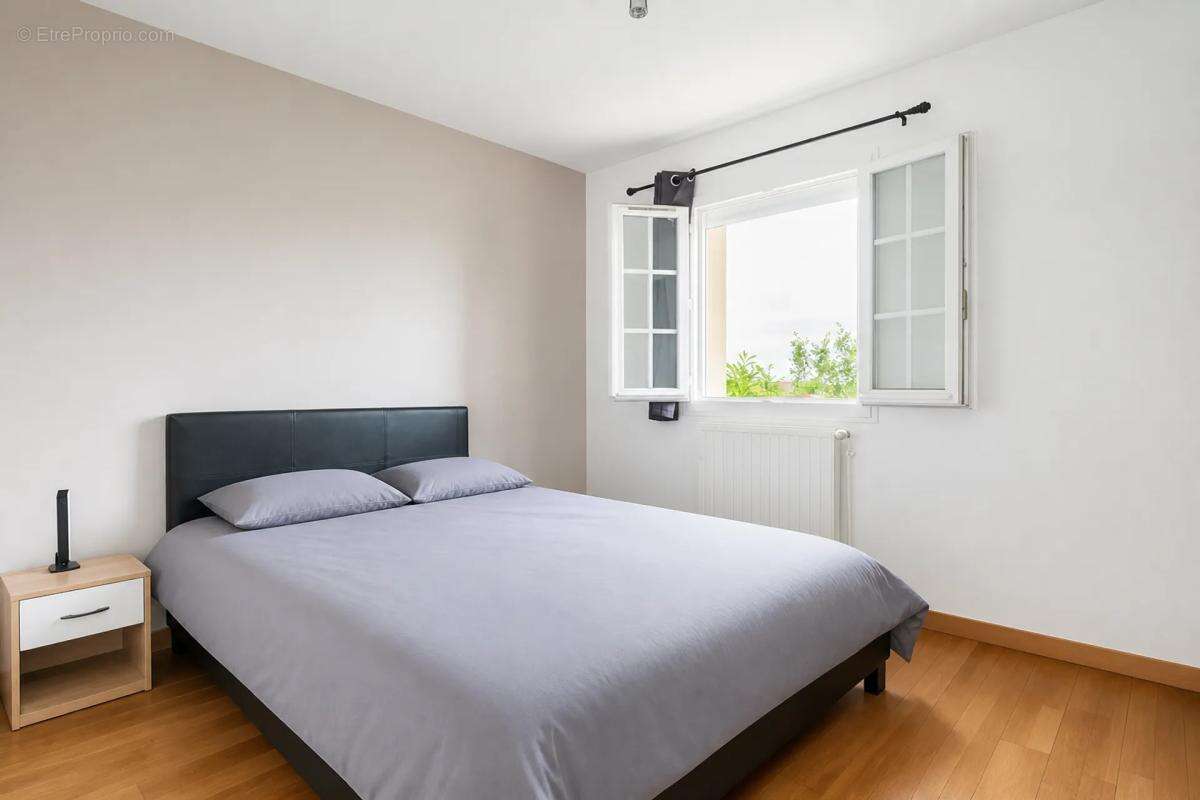 Maison à MONTREUIL