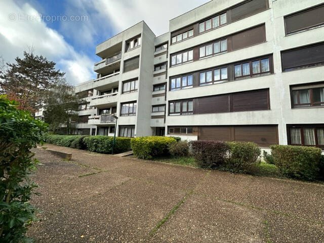 Appartement à LES ULIS