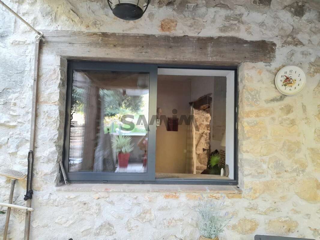 A vendre  - maison de village authentique  renovee  et jardi - photo 7