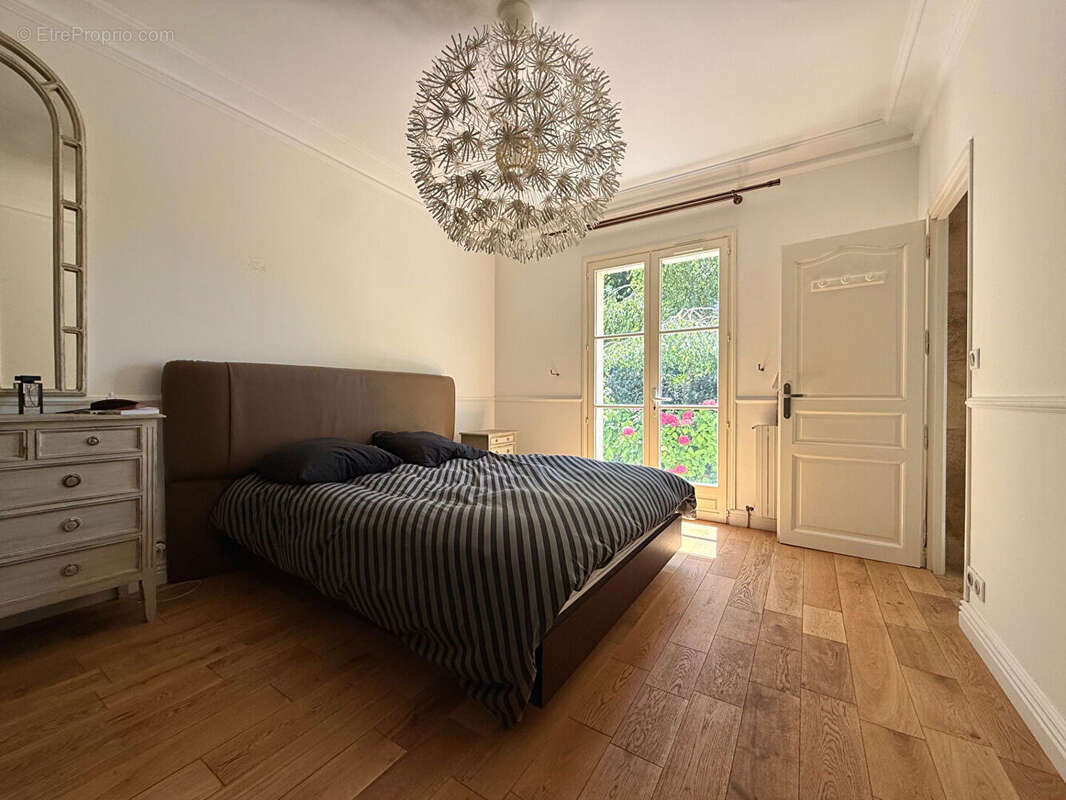 Maison familiale rénovée avec goût à Coye-la-Forêt - photo 7