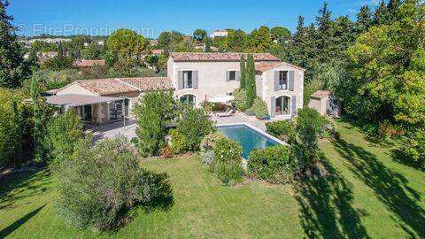 Maison à MAUSSANE-LES-ALPILLES