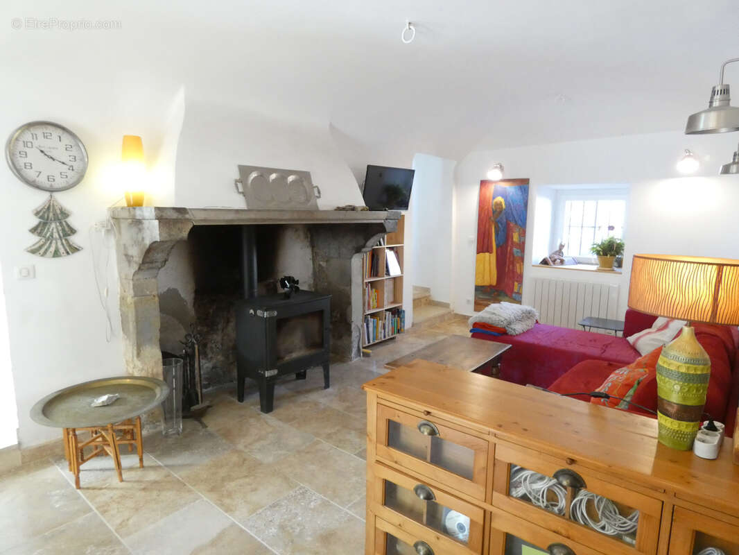 Maison à RIBAUTE-LES-TAVERNES