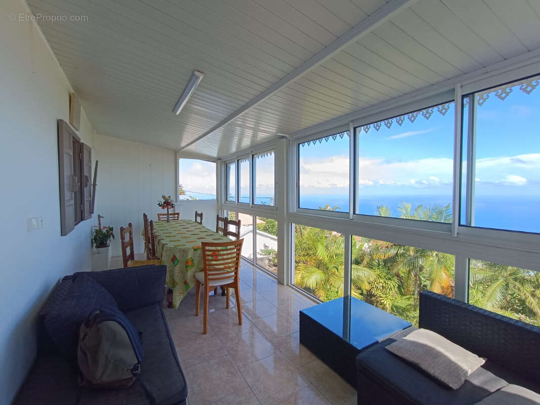 Appartement à PETITE-ILE