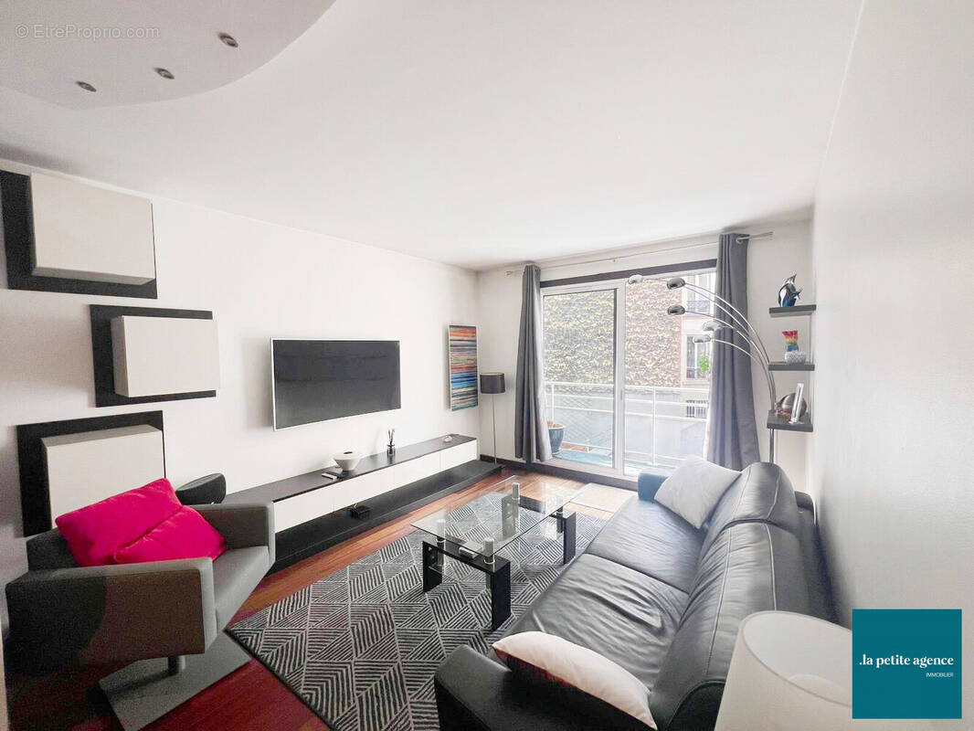 Appartement à PARIS-10E