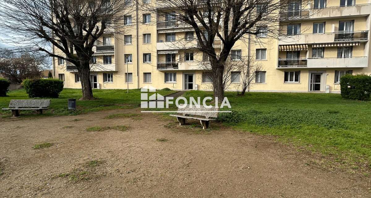 Appartement à SAINT-PRIEST