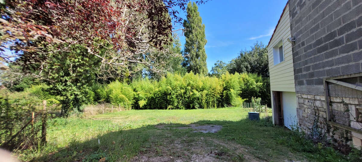 Maison à MONTPELLIER-DE-MEDILLAN