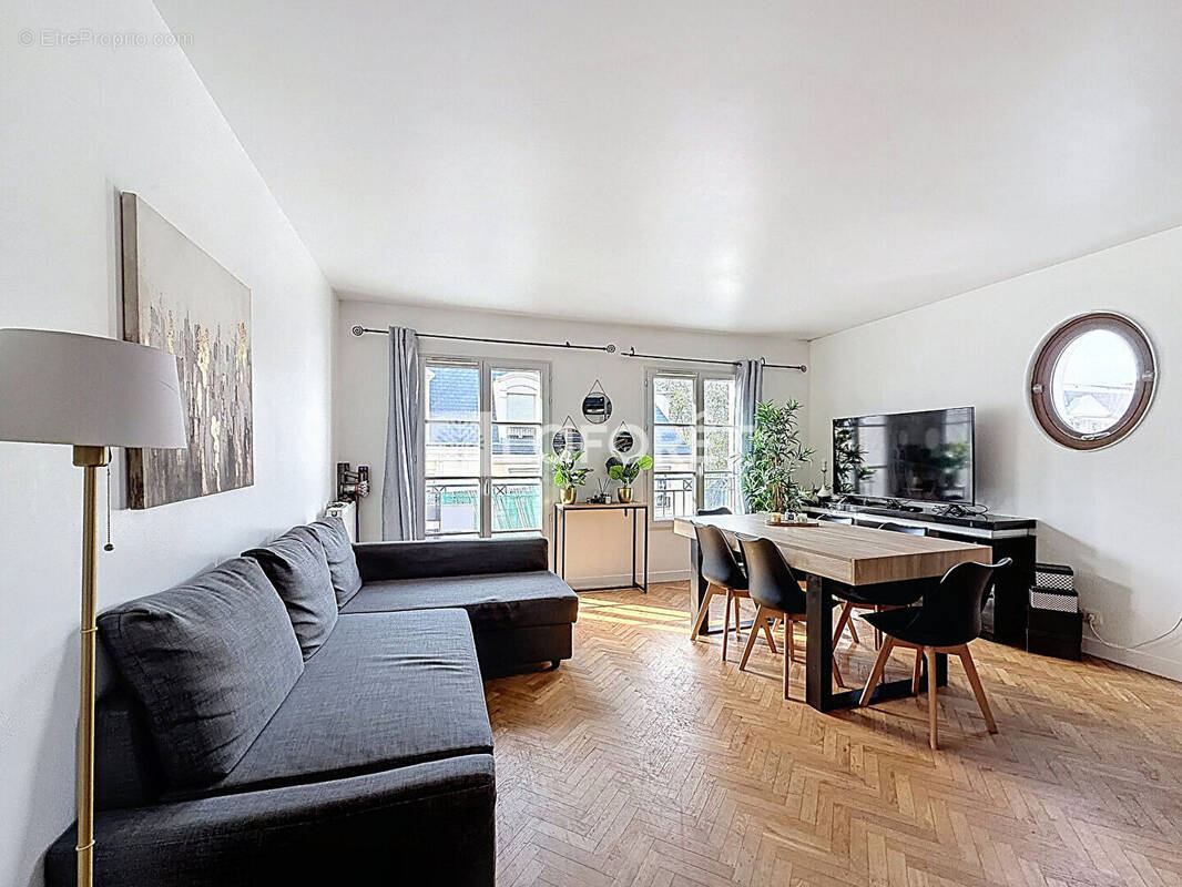 Appartement à LE PLESSIS-ROBINSON