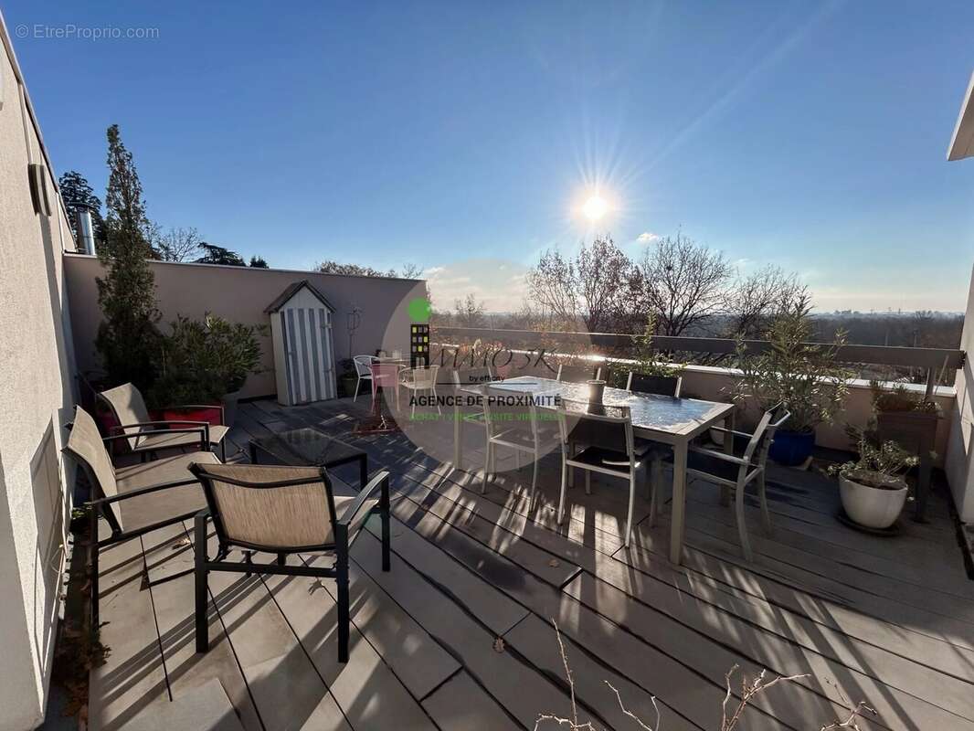 Appartement à RILLIEUX-LA-PAPE