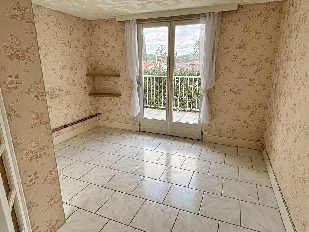 Maison à ROQUEBRUNE-SUR-ARGENS