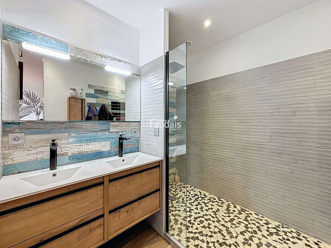 Maison 163 m² à Fierville-Les-Mines  - photo 9