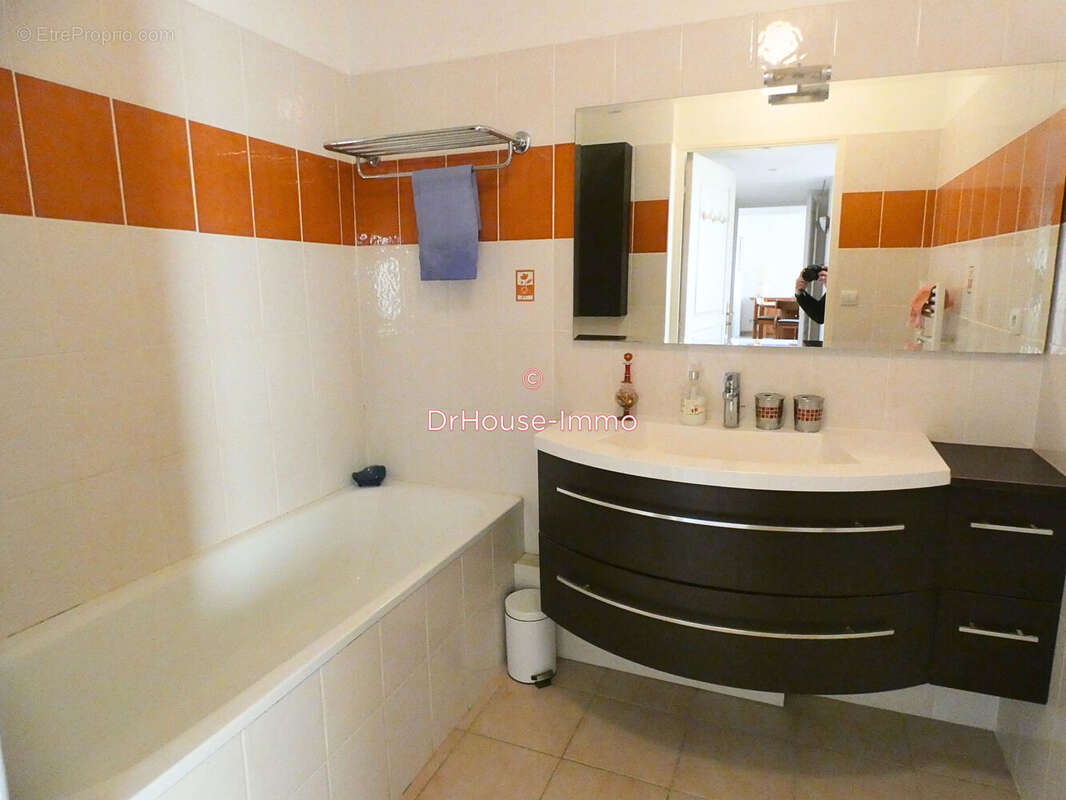 Appartement à MARSEILLE-9E