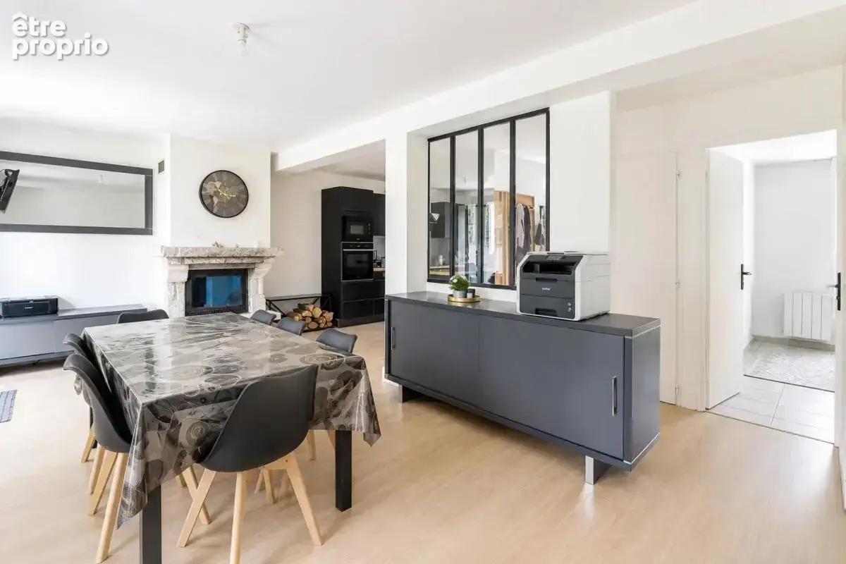 Maison de 6 pièces de 100 m² à Ézy-sur-Eure - photo 5