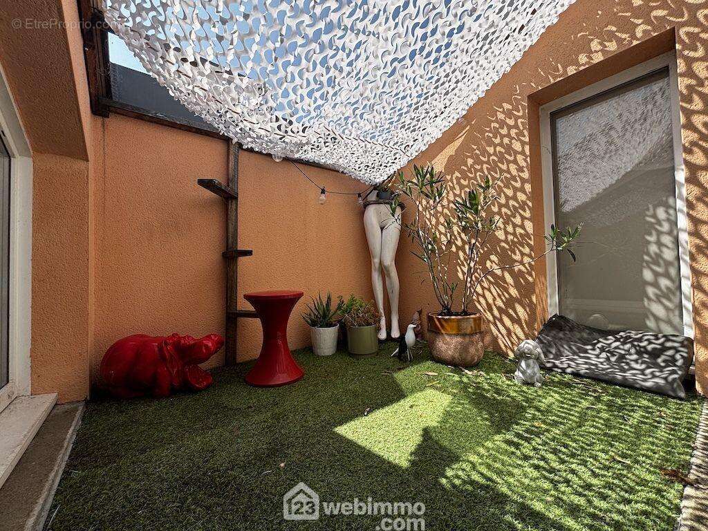 Et un balcon de 4 m2,