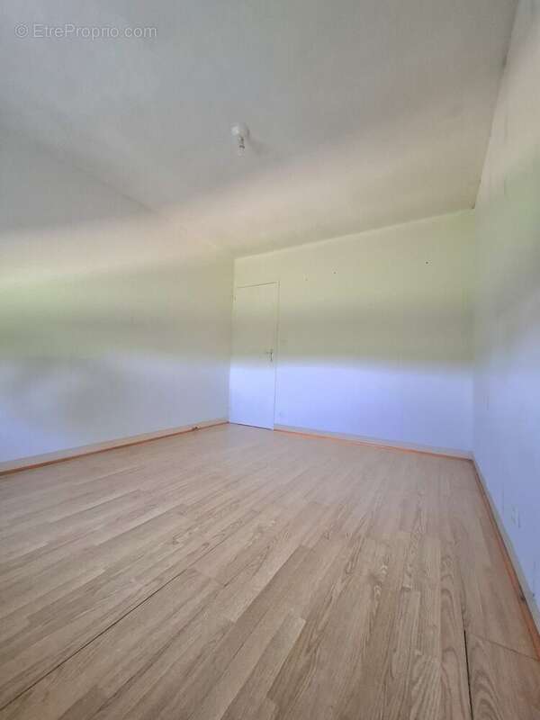 Maison 72 m² à Aigne  - photo 9