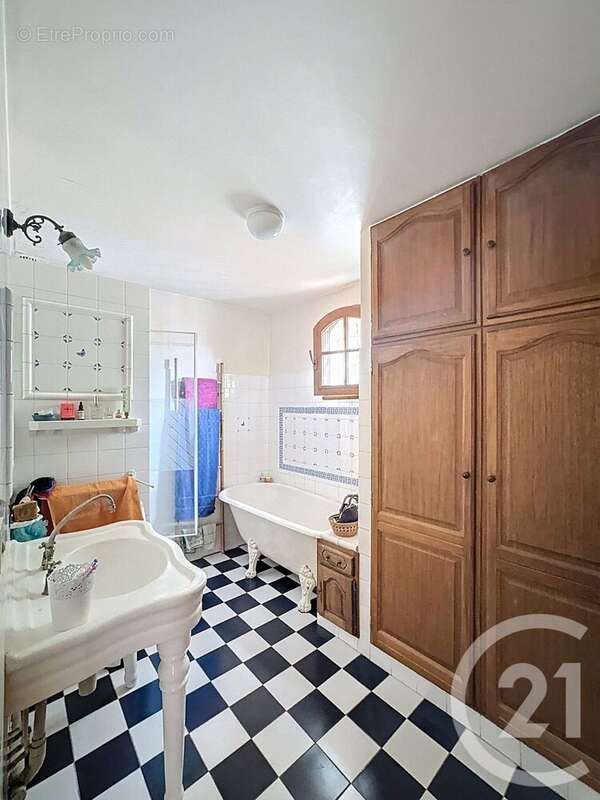 Maison 141 m² à Puyloubier  - photo 11