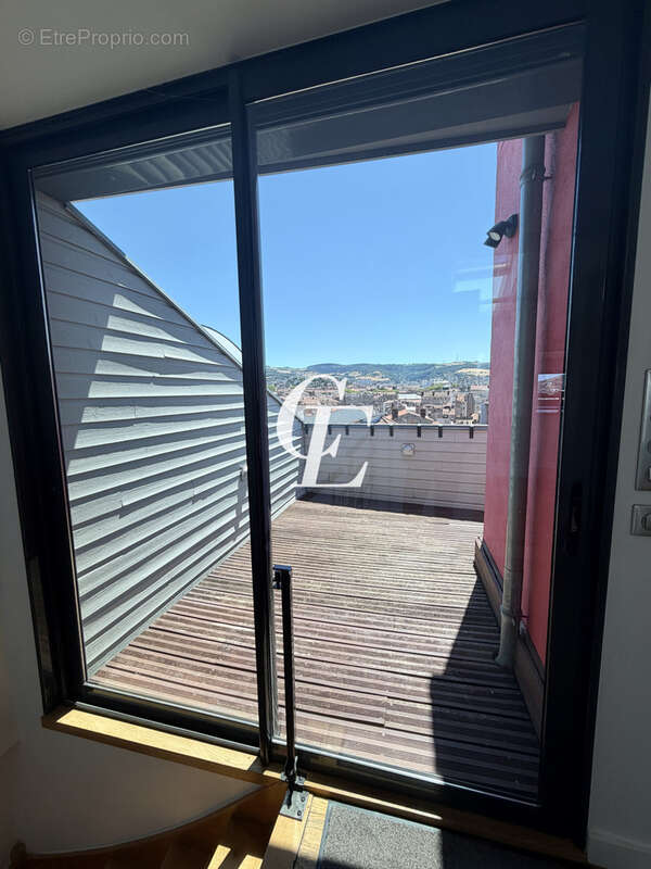 Appartement à SAINT-ETIENNE