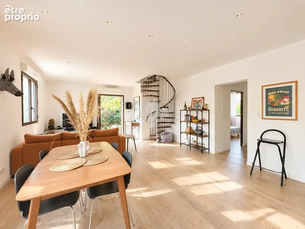 Rare a la vente - villa prestige - centre ville de sanary sur mer - photo 4