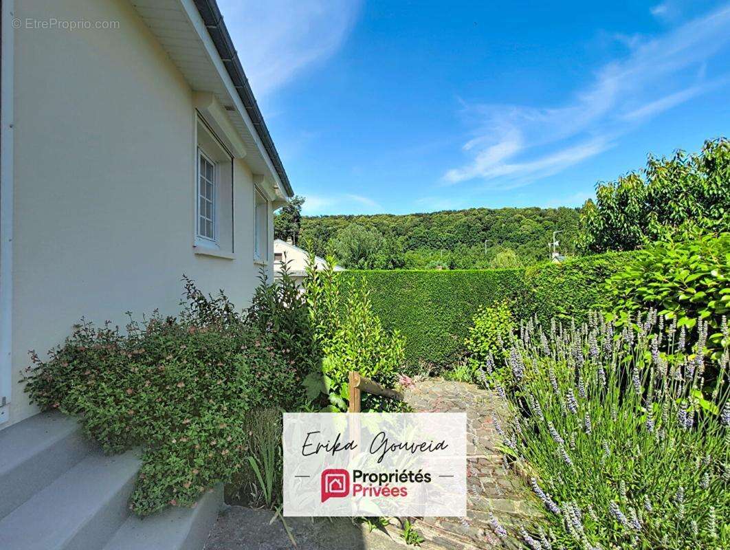 Le Havre Rouelles - Maison familiale avec jardin, garage, atelier et cave à vin - photo 17