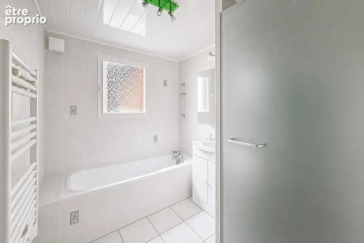 Maison de 4 pièces de 140 m² à Le Pont-de-Beauvoisin - photo 14