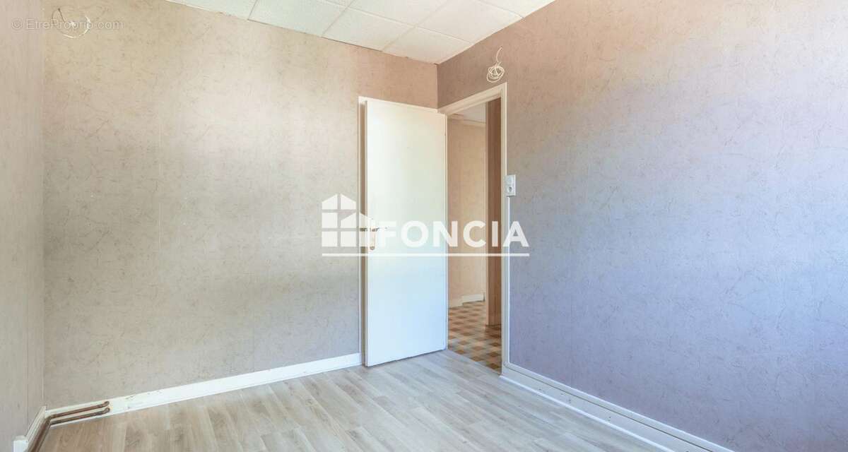 Appartement à SAINT-EGREVE