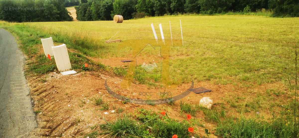 Terrain à CARAMAN