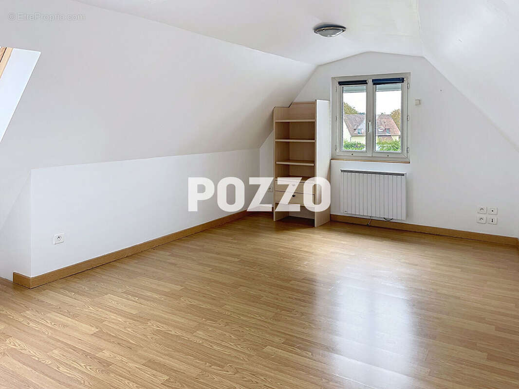 Maison à EQUEMAUVILLE