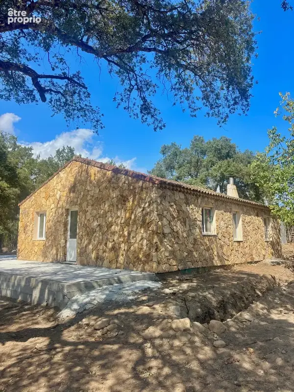 Maison 4 pièces 84 m² · à Aleria · 84 m² · 349 000 €