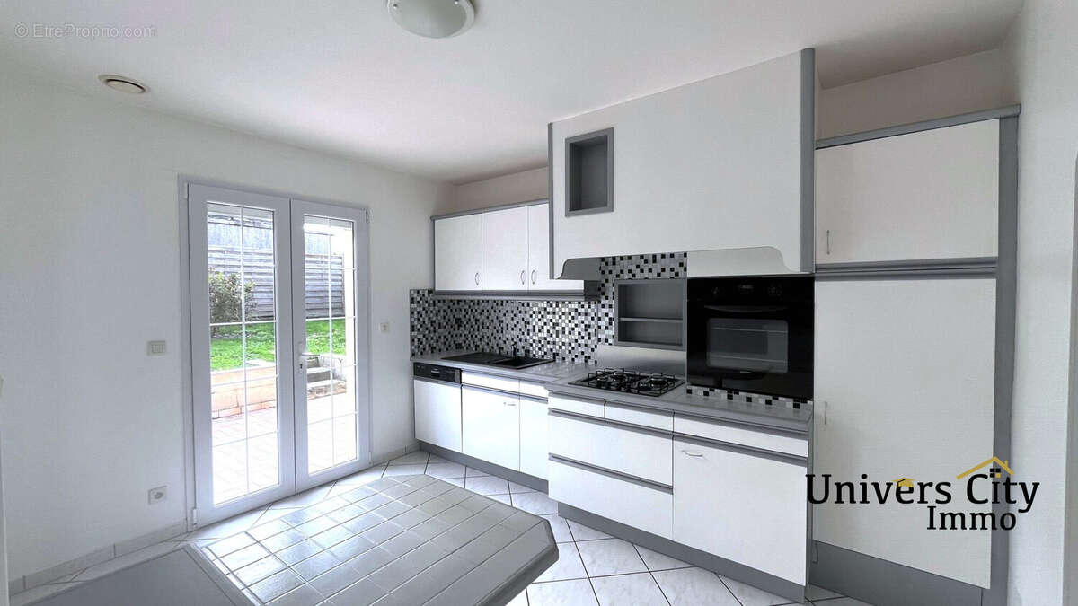 Maison à SAINT-LAMBERT-LA-POTHERIE