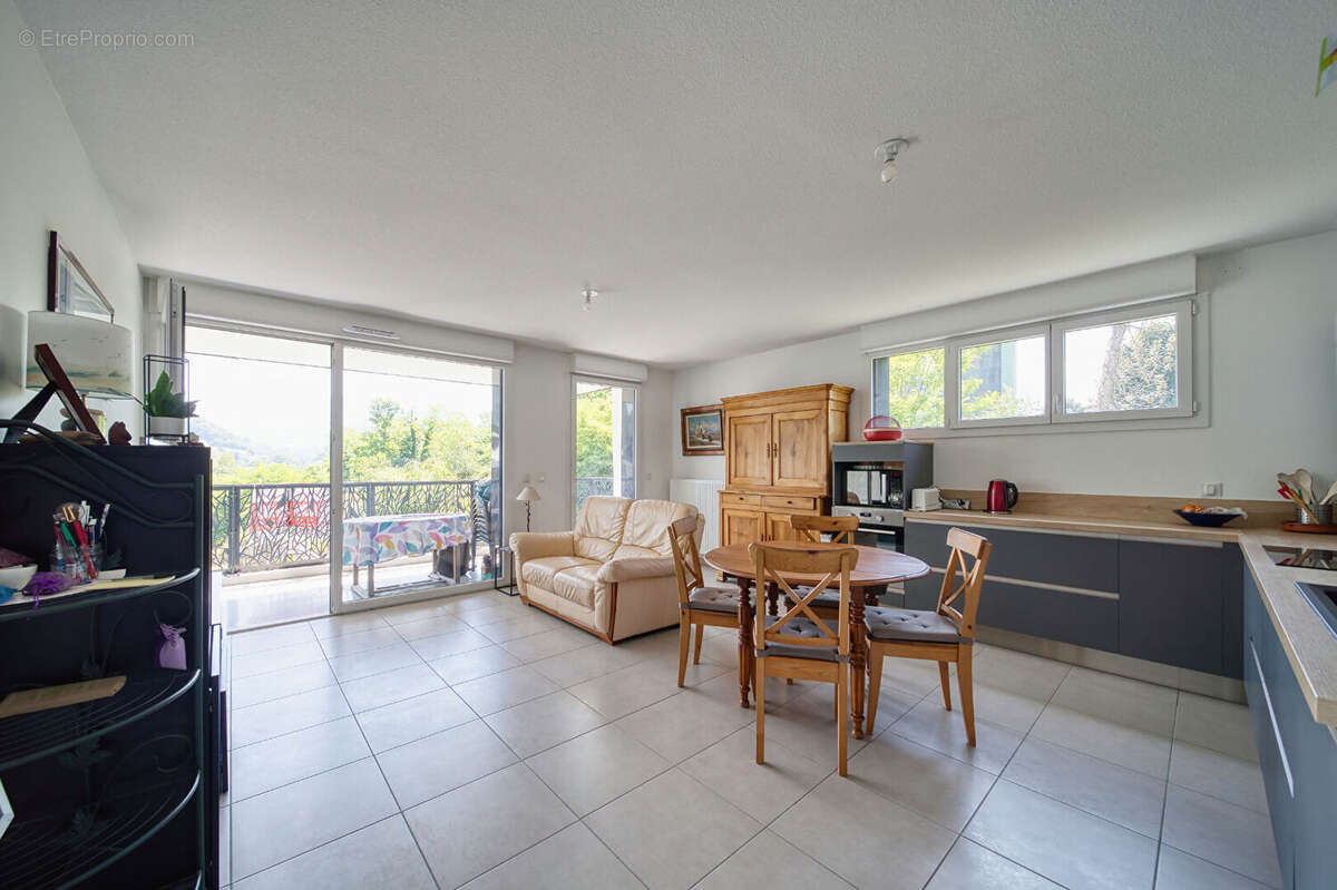 Appartement à VOIRON