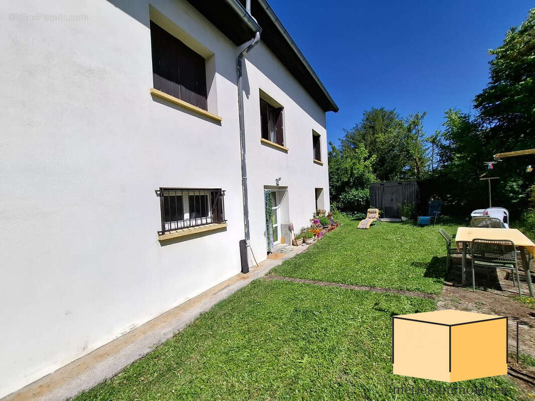 Maison 177 m² à Belley  - photo 3