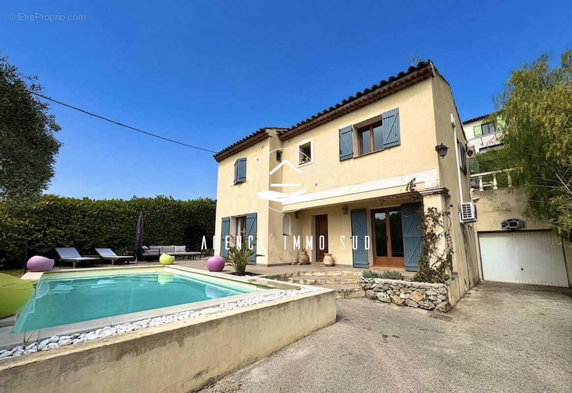 Maison à CAGNES-SUR-MER