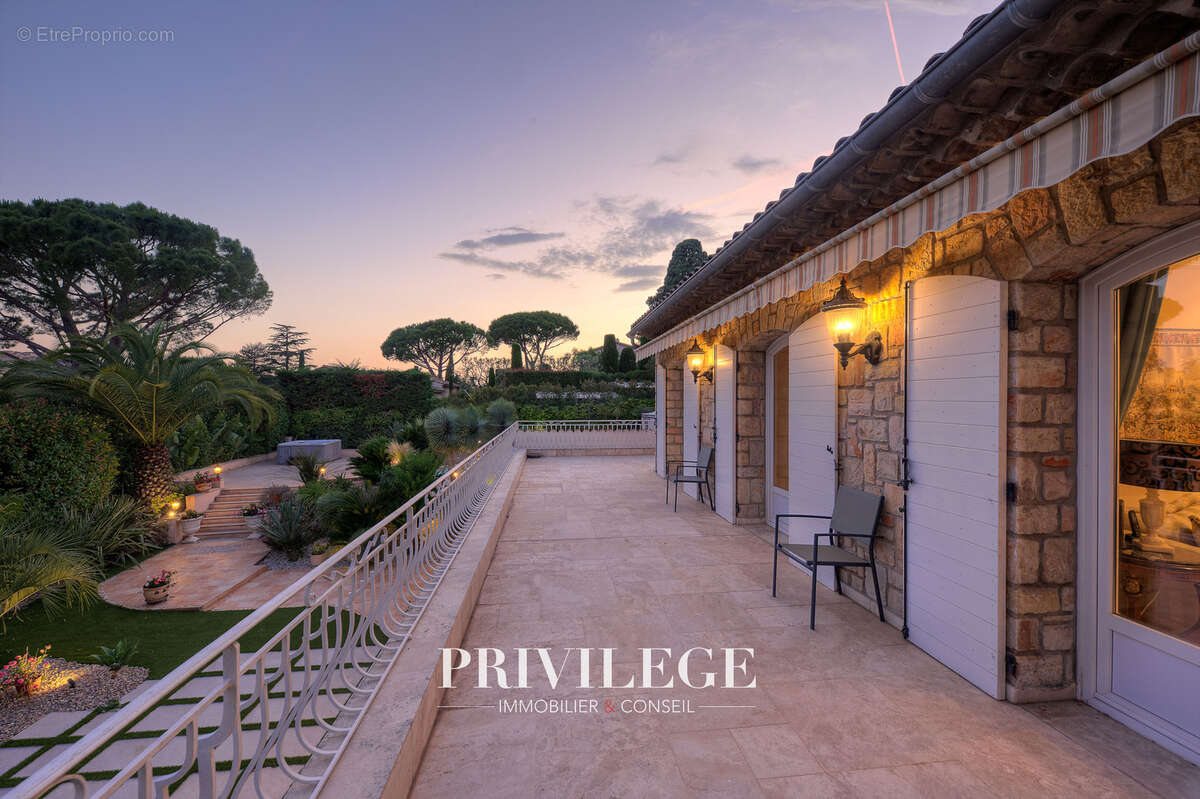 Maison à MOUGINS