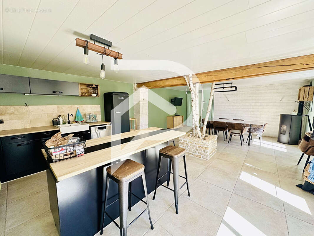 Maison à CHATEAUVILLAIN