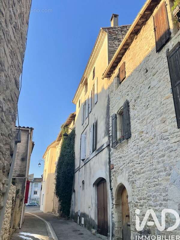 Photo 2 - Appartement à CLARENSAC