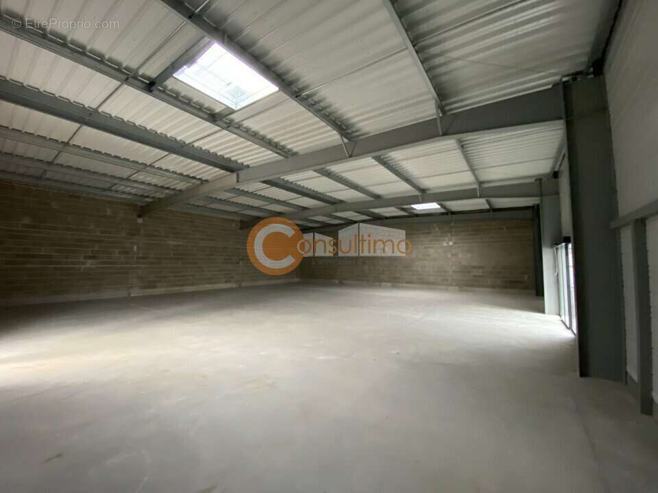 Local commercial à vendre - photo 8