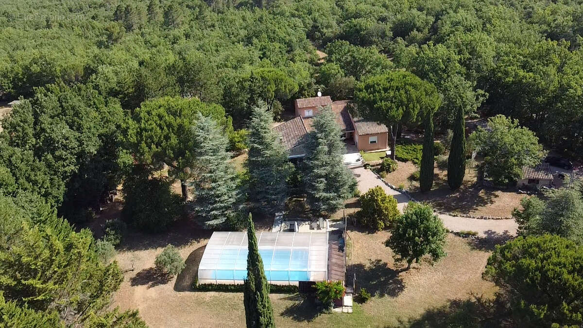 Maison à REGUSSE