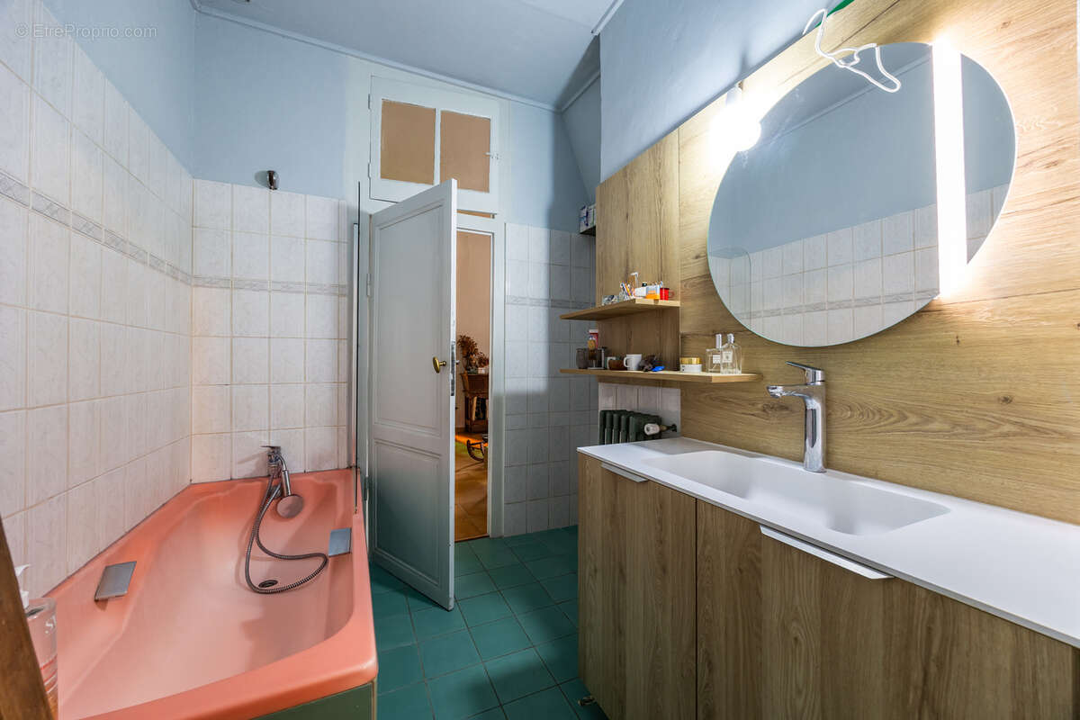 Maison de plain pied avec beau jardin et stationnement cauderan primerose - photo 9