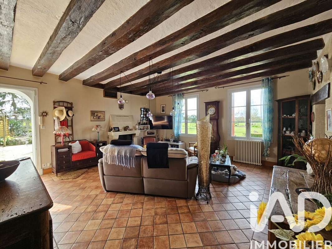 Maison 160 m² à Villedieu-Le-Chateau  - photo 9