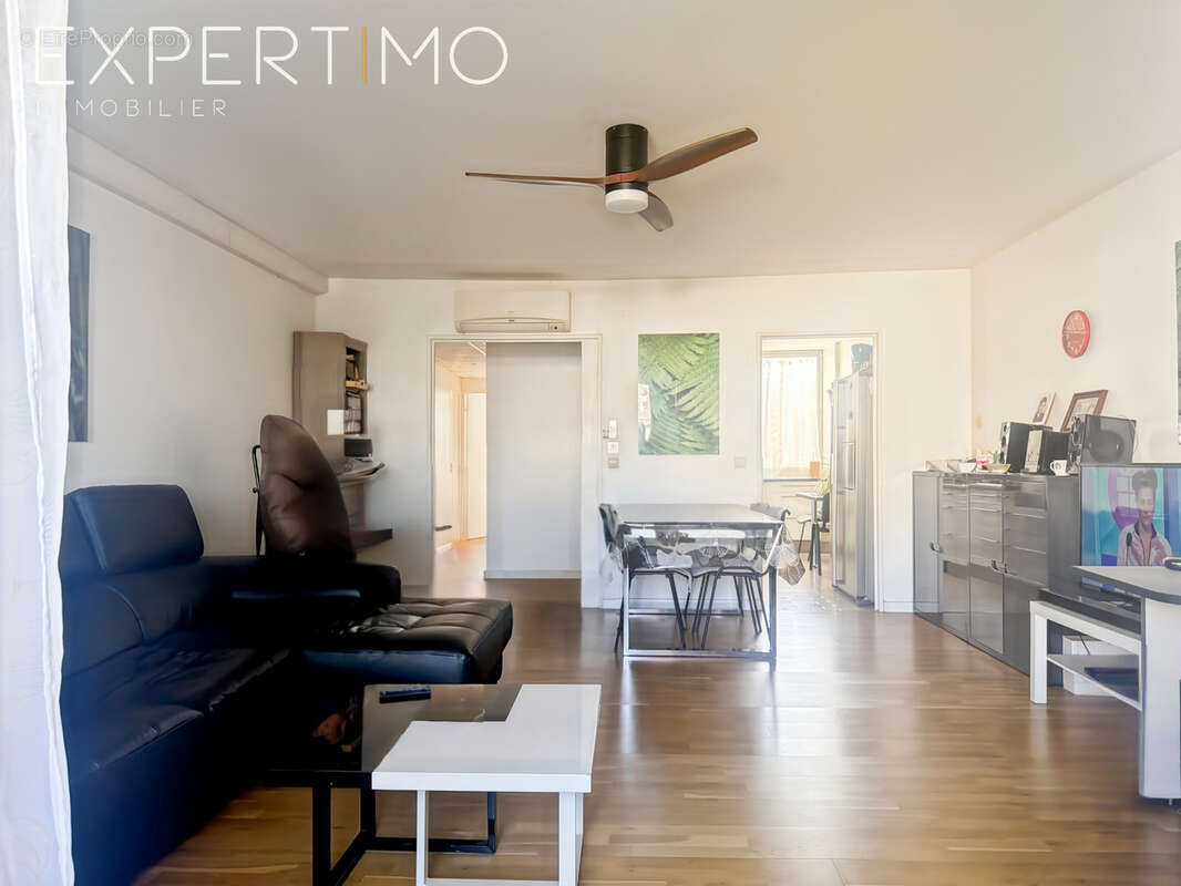 Appartement à MAUGUIO