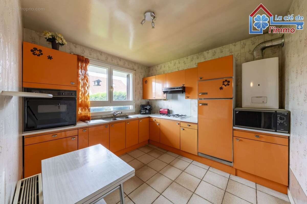 Maison à MOISSY-CRAMAYEL