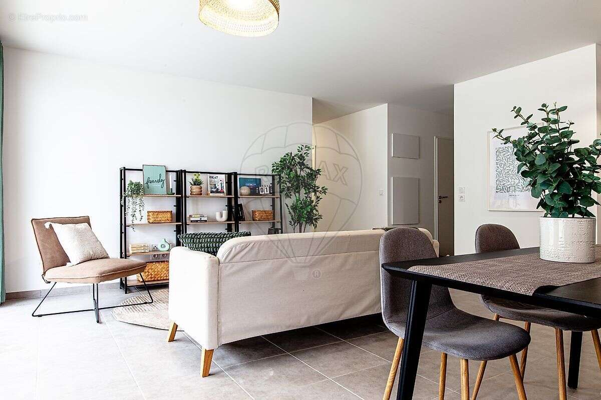 Appartement à CHALLES-LES-EAUX