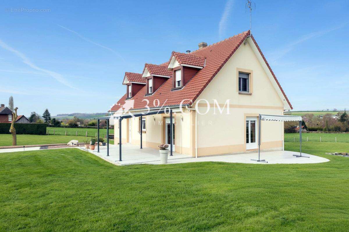 Maison à FREAUVILLE