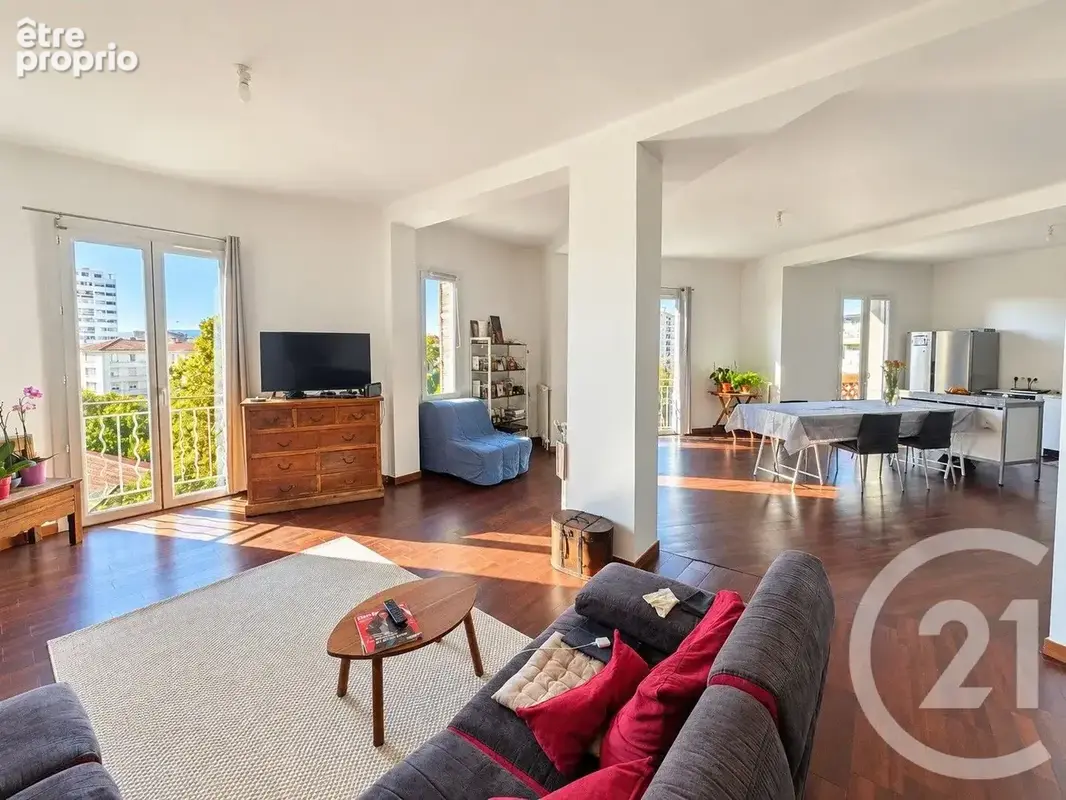Appartement 5 pièces 115 m² à vendre à Toulon (83000) - photo 1
