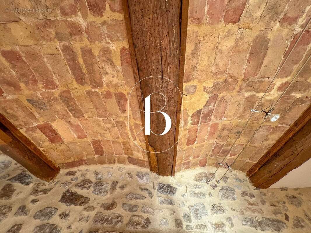 Maison à GOUDARGUES